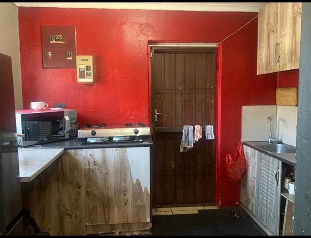 2 BEDROOM HOUSE FOR SALE IN BEACON VALLEY